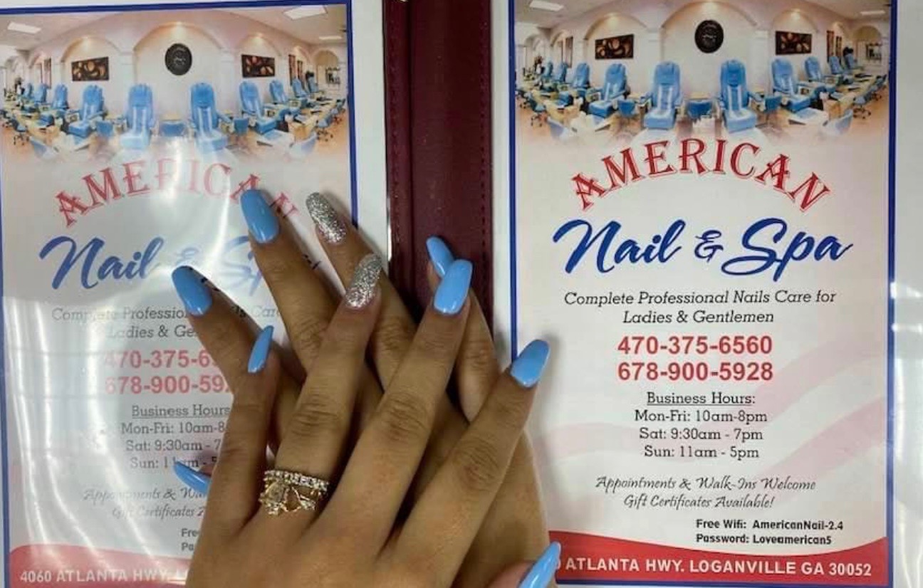 African American Nail Salon Stock Photo - Download Image Now - Artificial  Nail, Nail Salon, Women - iStock